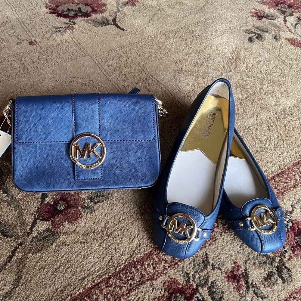 Michael Kors MK navy blue Shoes and Purse Set